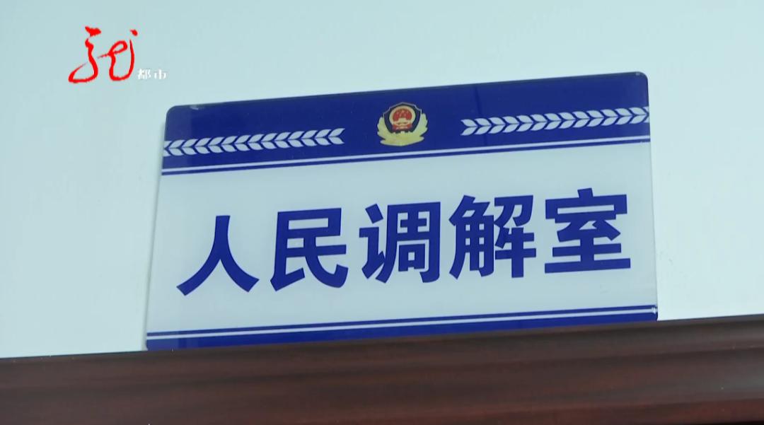 DƬ